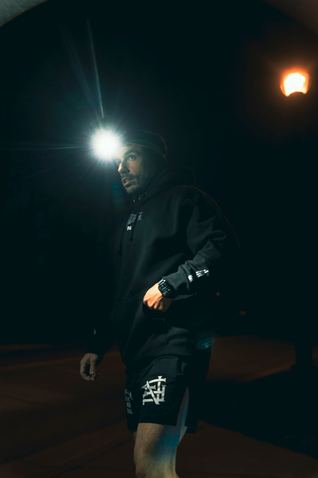 MANTRA HOODIE - BLACK