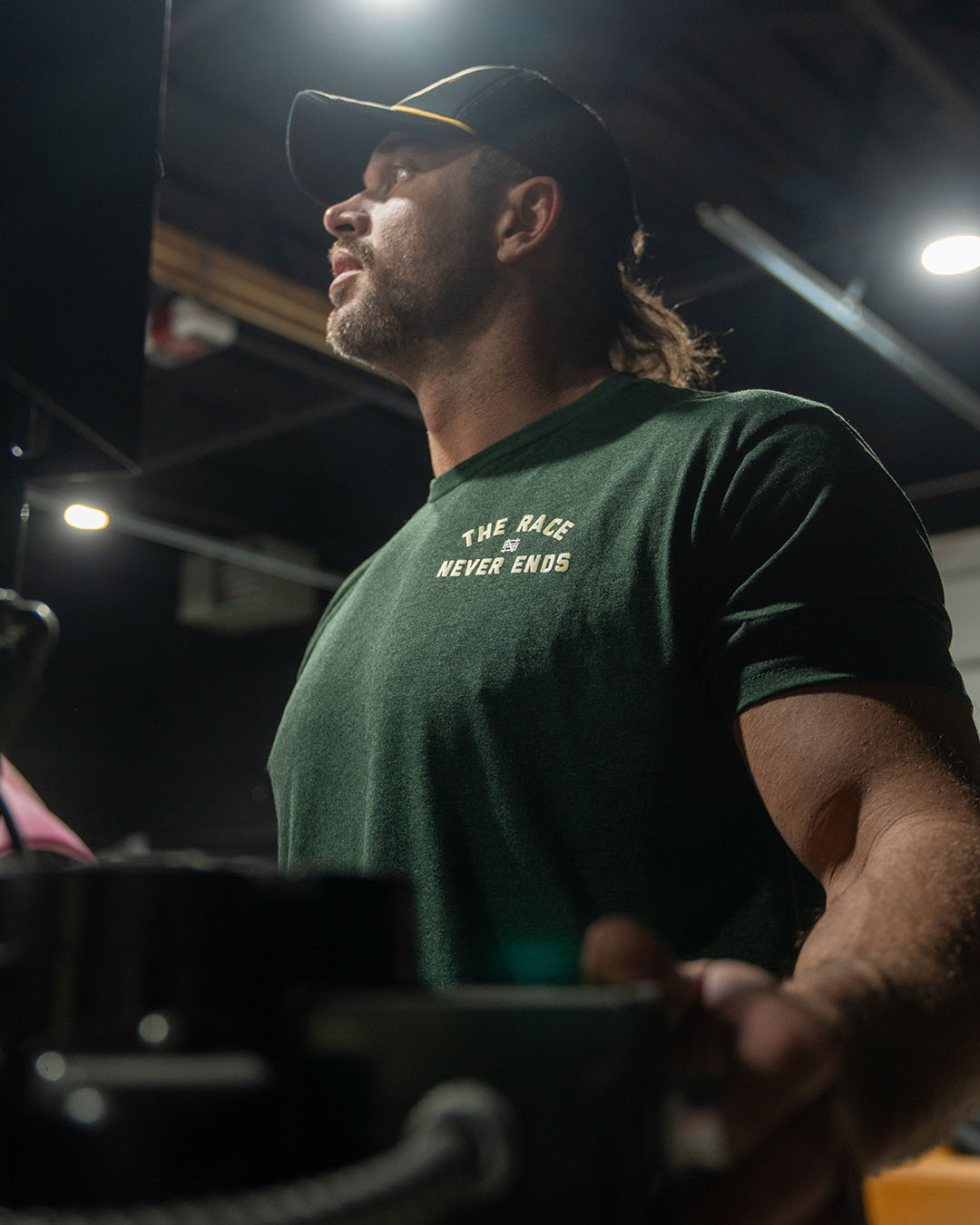 THE RACE NEVER ENDS TEE
