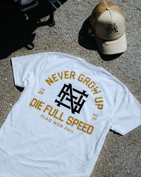 GRAPHIC TEES