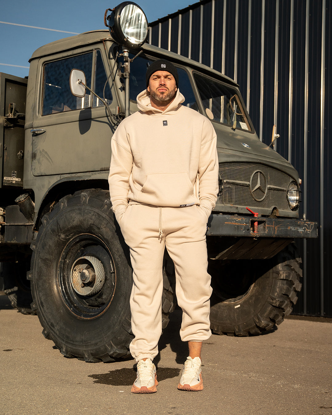 CHAMP HOODIE - CREAM