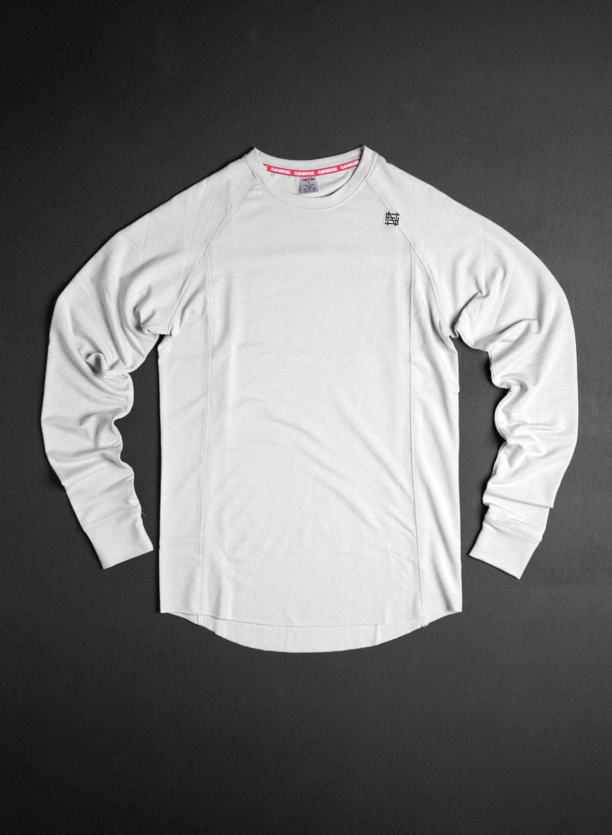 CORE LONGSLEEVE - WHITE