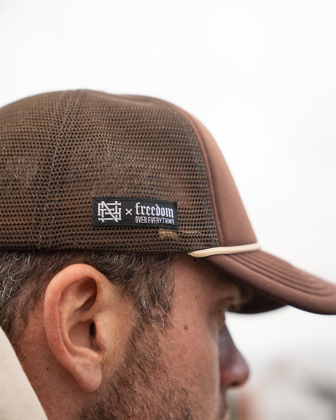 MONOGRAM FOAM TRUCKER - BROWN
