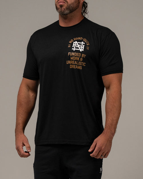 NO HAND OUTS TEE - BLACK