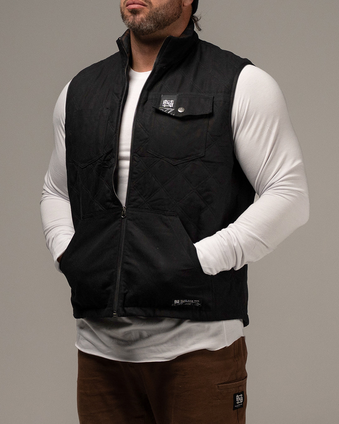 FOREVER VEST - BLACK