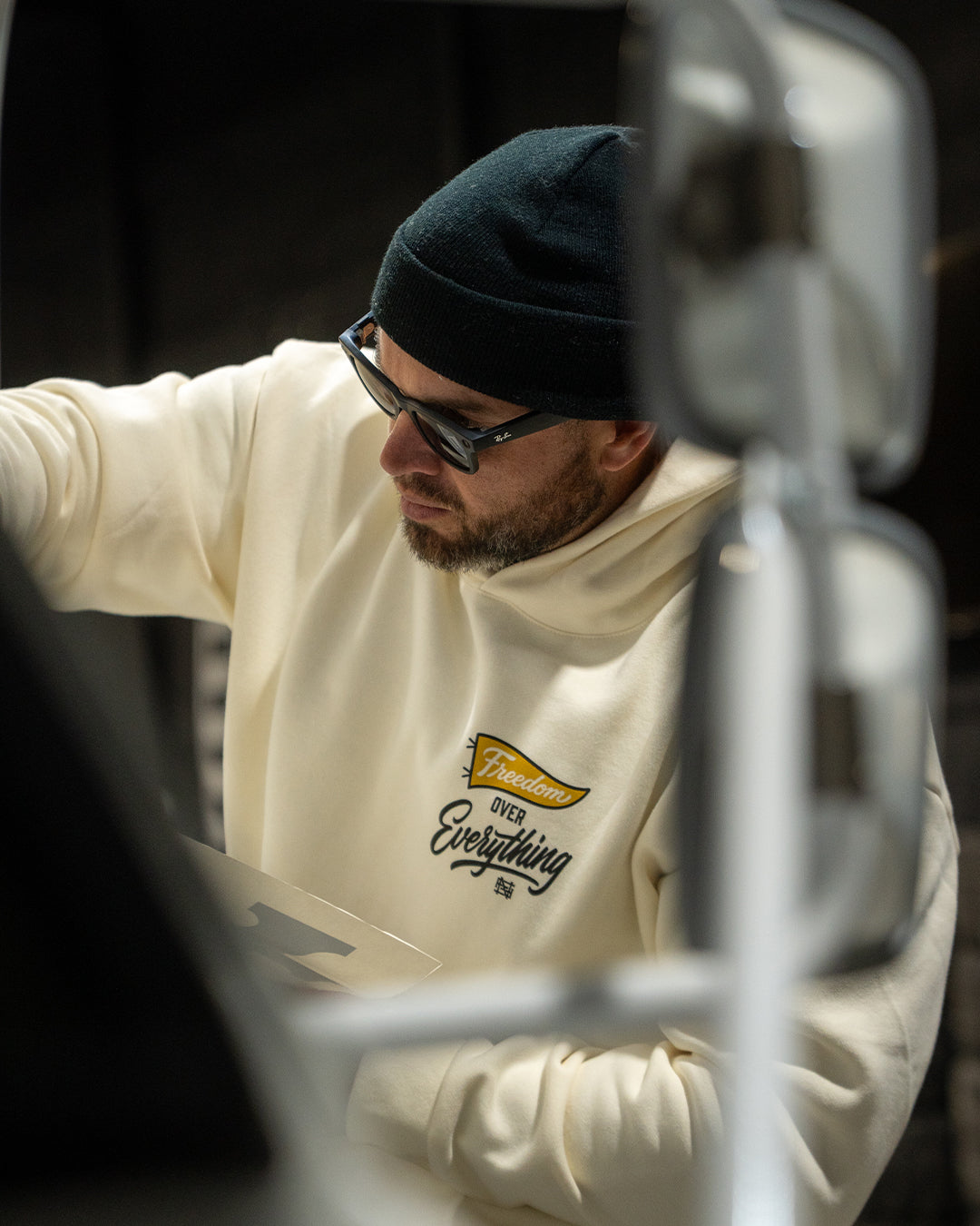 SUNRADER FREEDOM HOODIE - CREAM