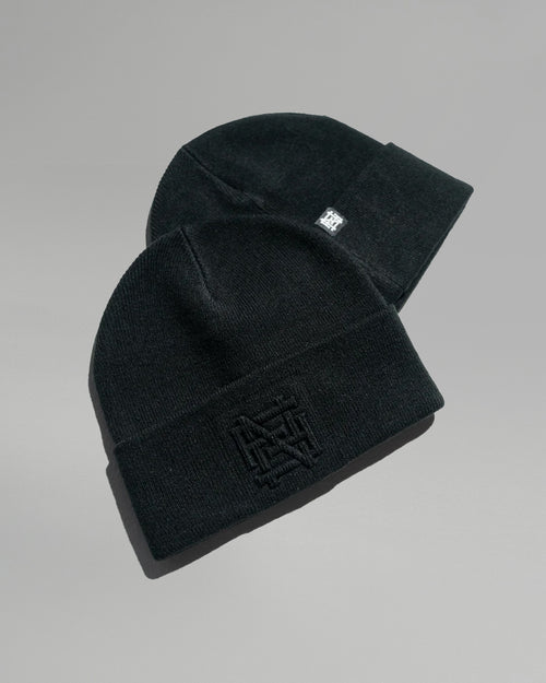EMBOSSED BEANIE - BLACK