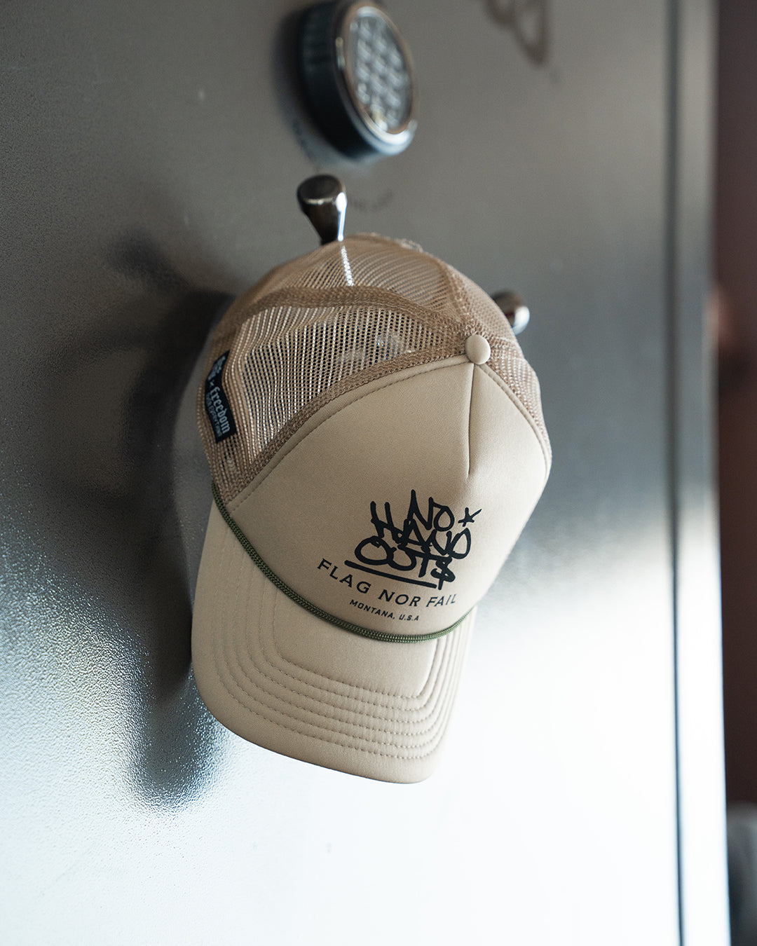 NO HAND OUTS FOAM TRUCKER - TAN