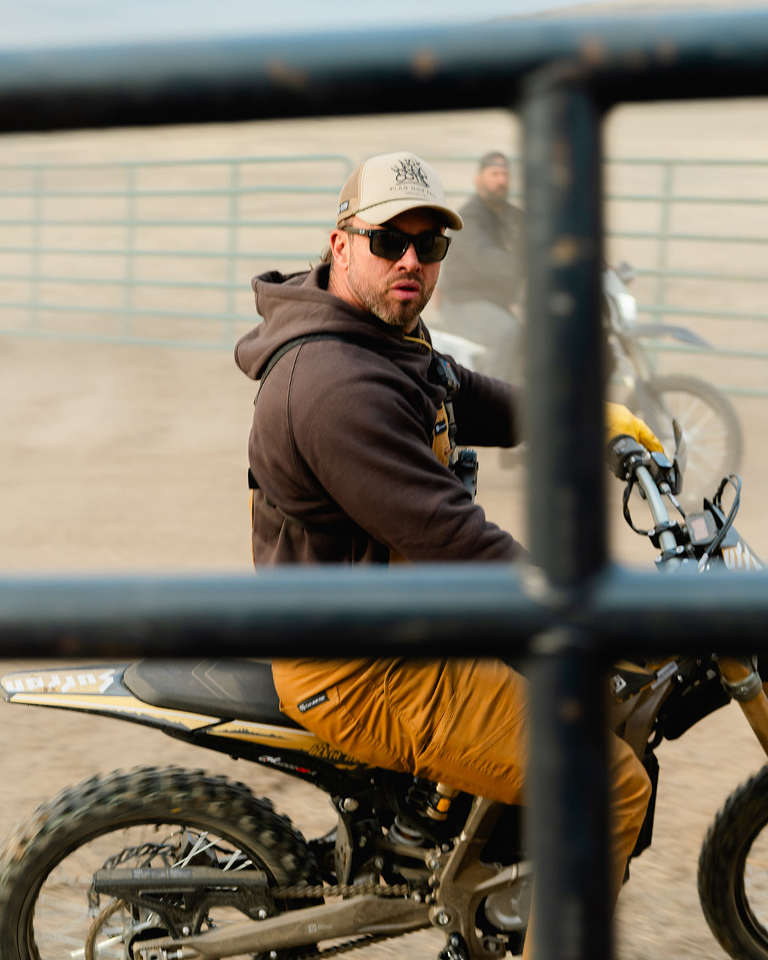 NO HAND OUTS FOAM TRUCKER - TAN