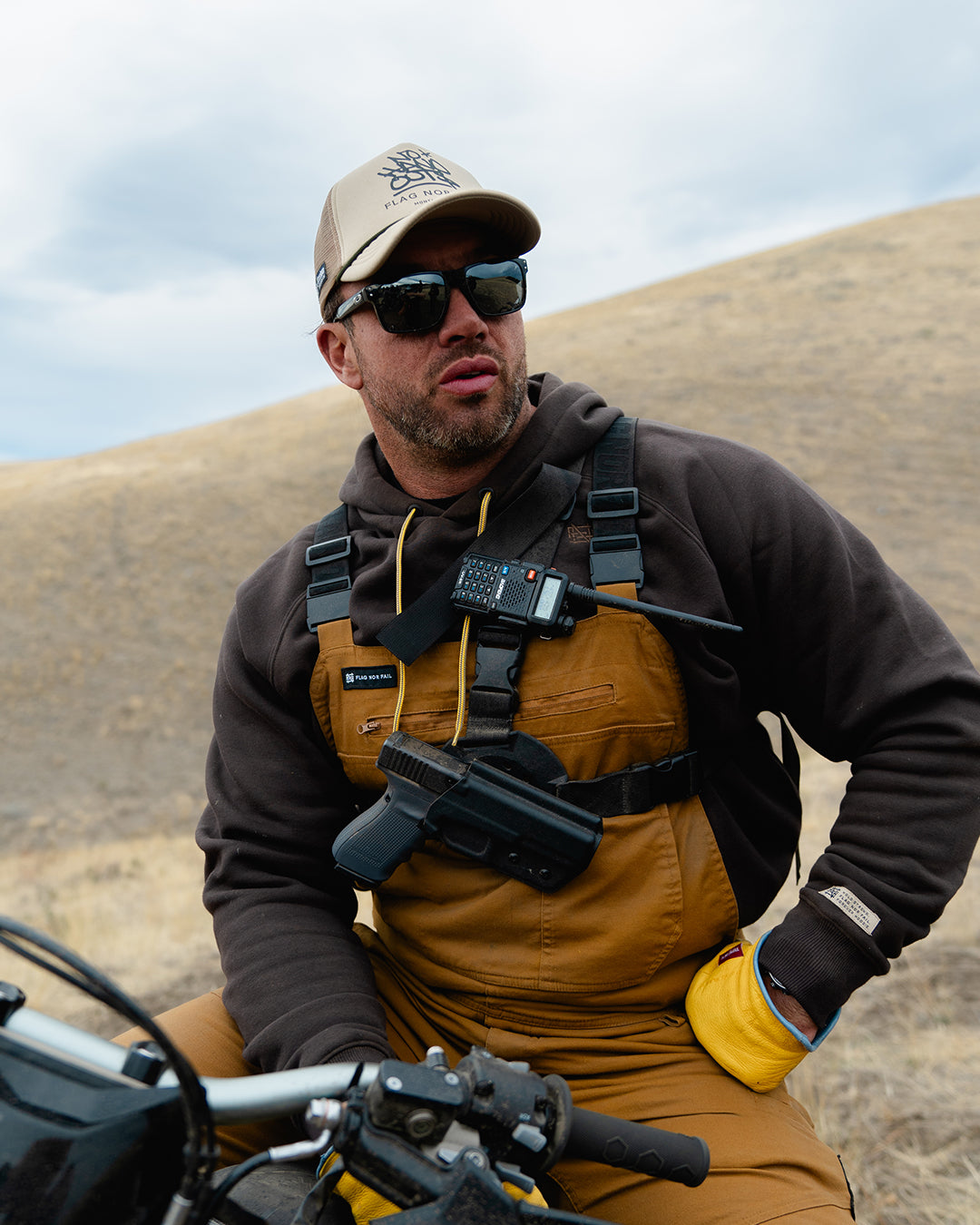 NO HAND OUTS FOAM TRUCKER - TAN