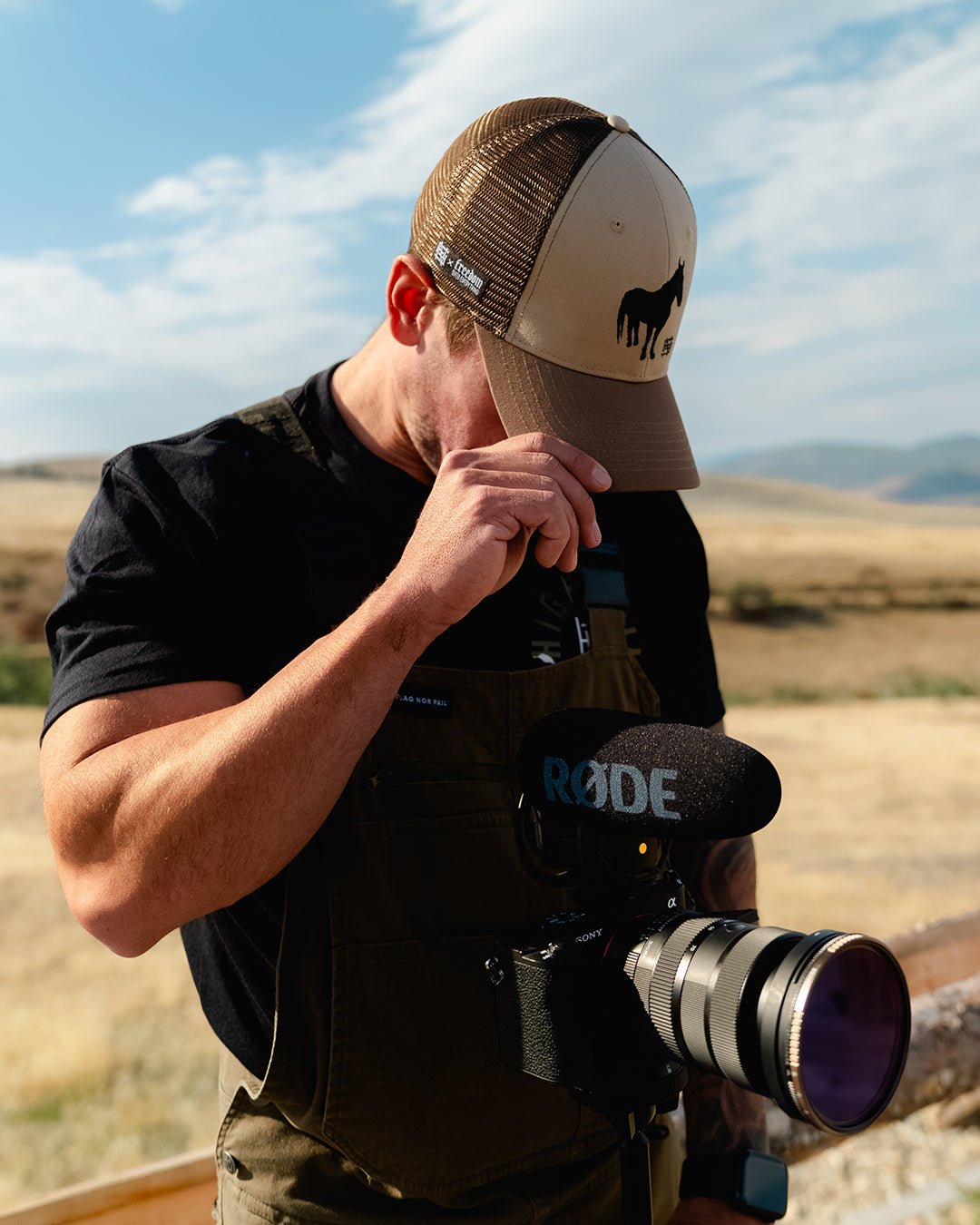 OSCAR TRUCKER HAT - TAN