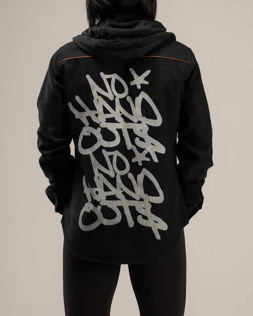 WOMEN'S HOODED NO HANDOUTS X FOREVER FLANNEL - BLACK