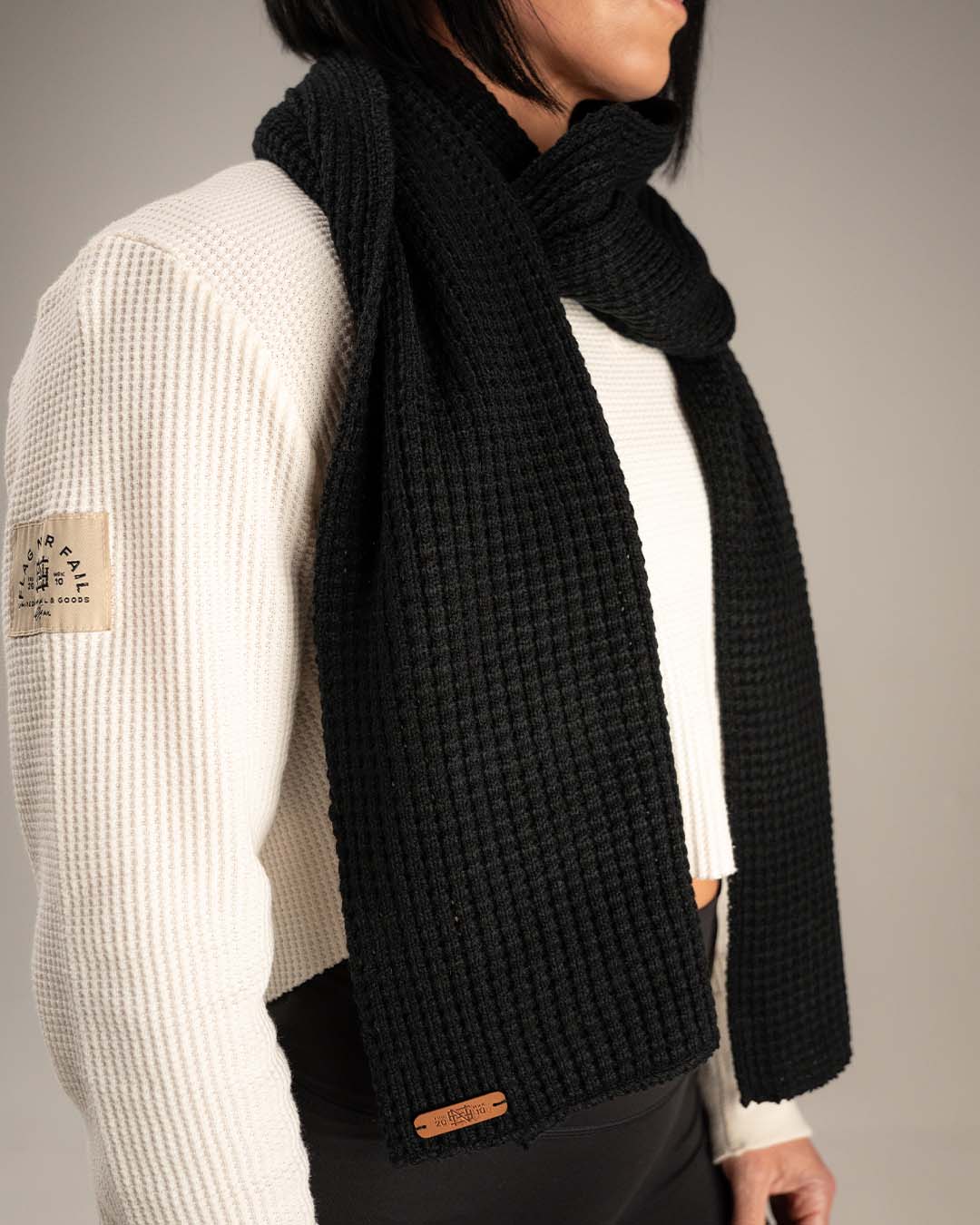 FOREVER SCARF - BLACK