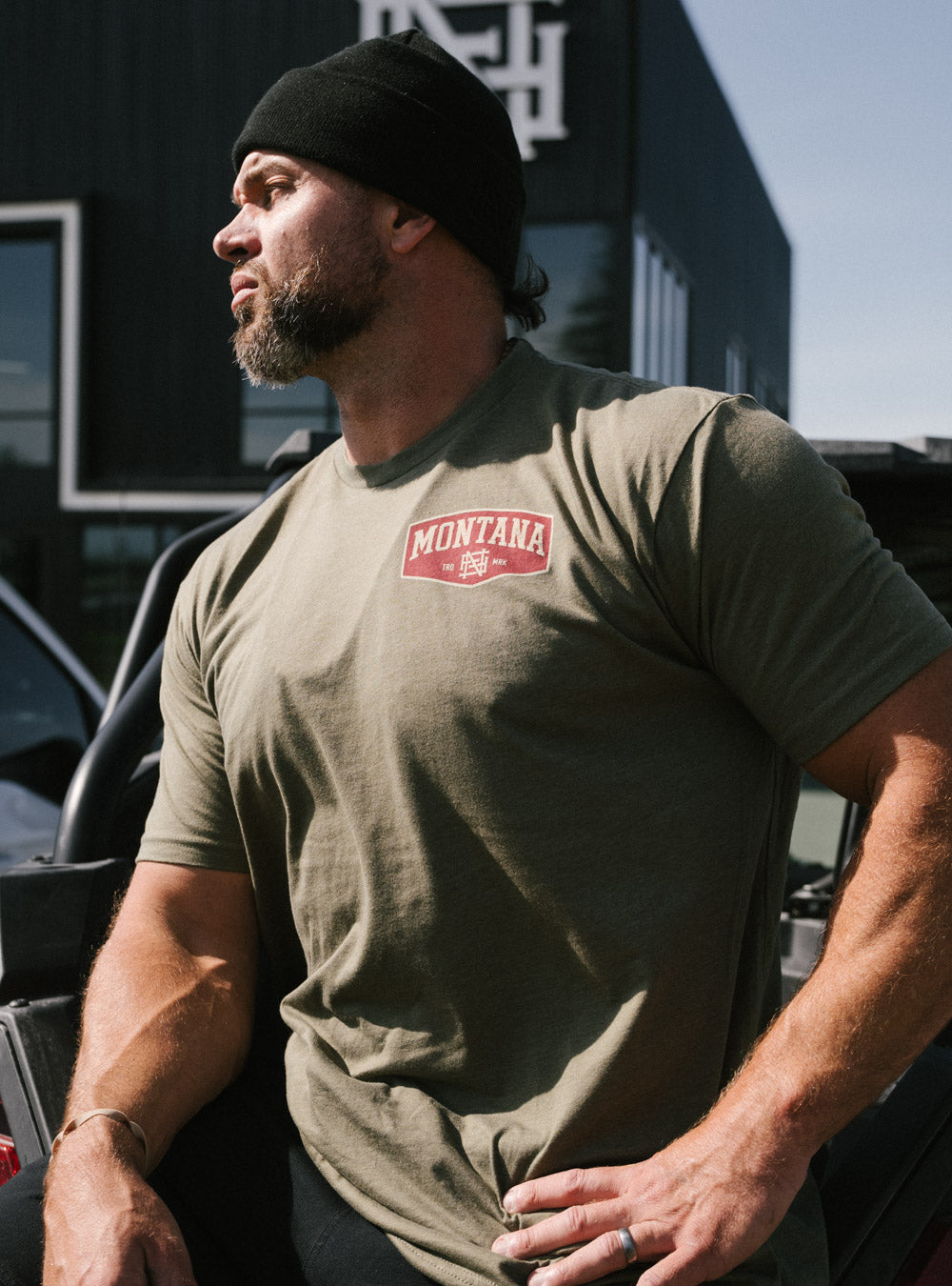 MONTANA BADGE TEE - GREEN