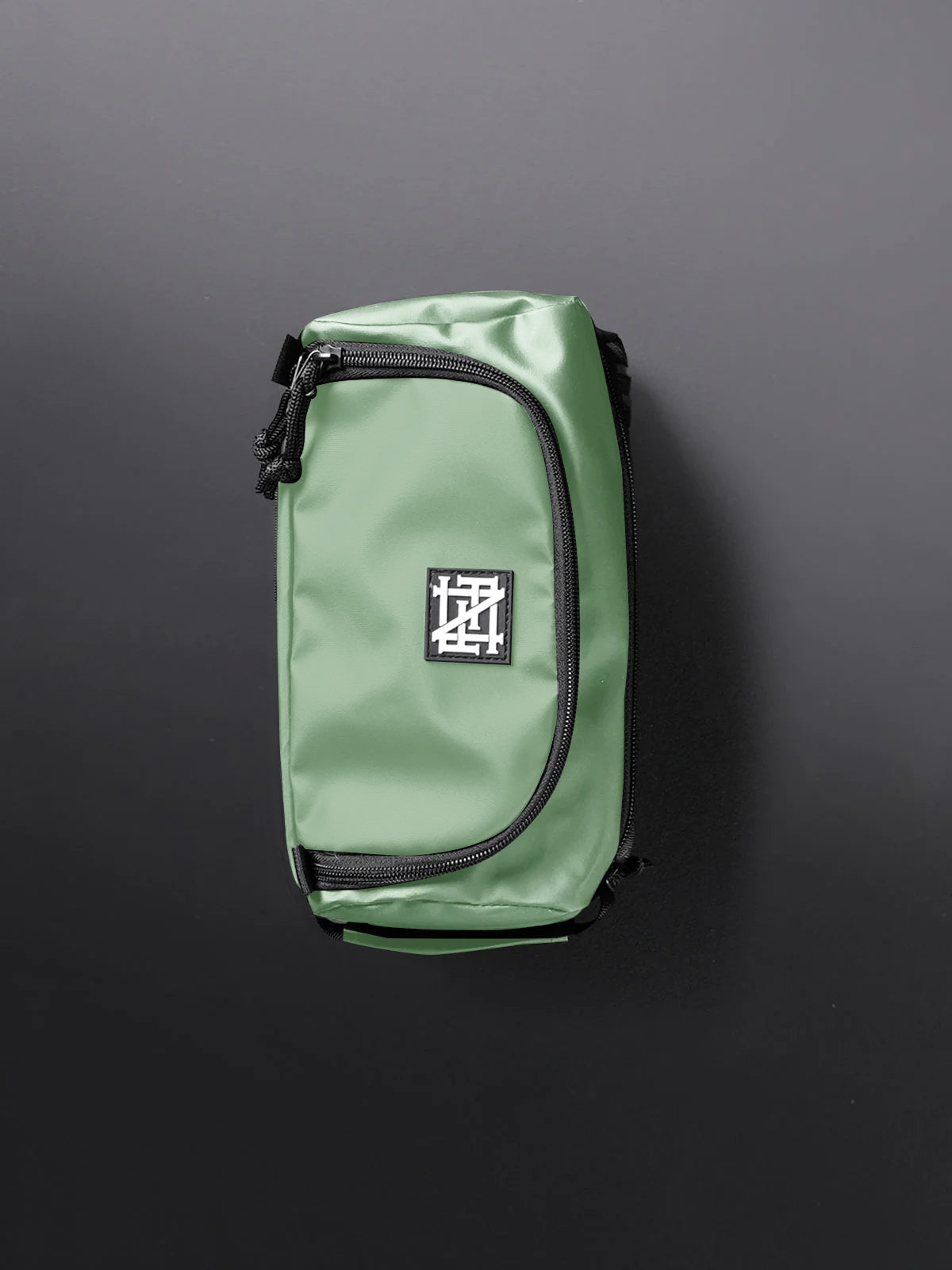 MOMENTUM TOILETRY CASE 2.5L - GREEN