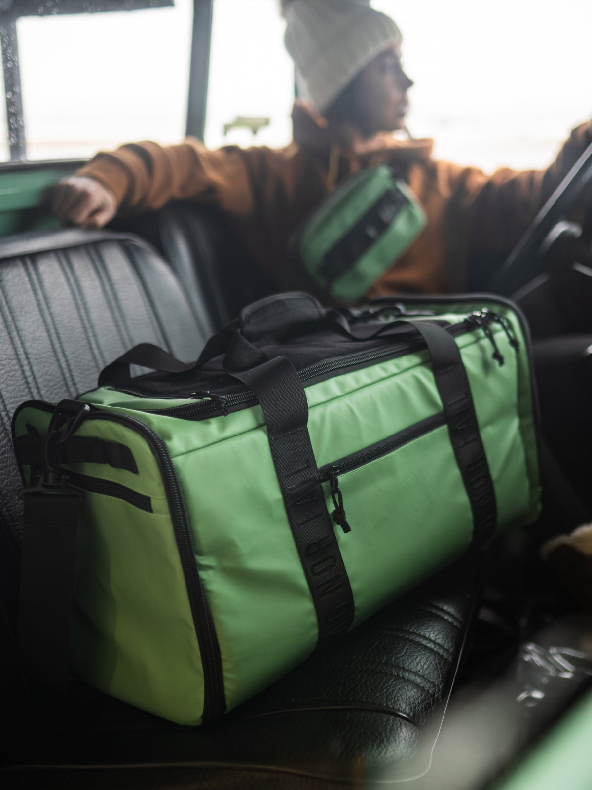 MOMENTUM DUFFLE BAG 44L - GREEN