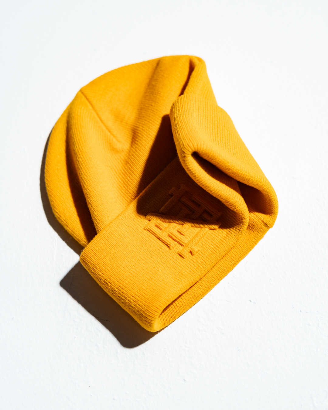 EMBOSSED BEANIE - ORANGE