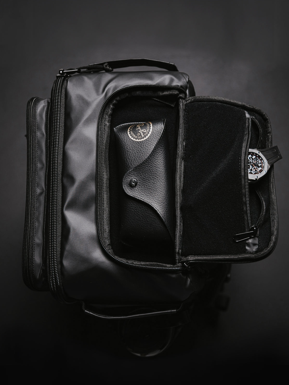 MOMENTUM FREIGHT PACK 50L - BLACK