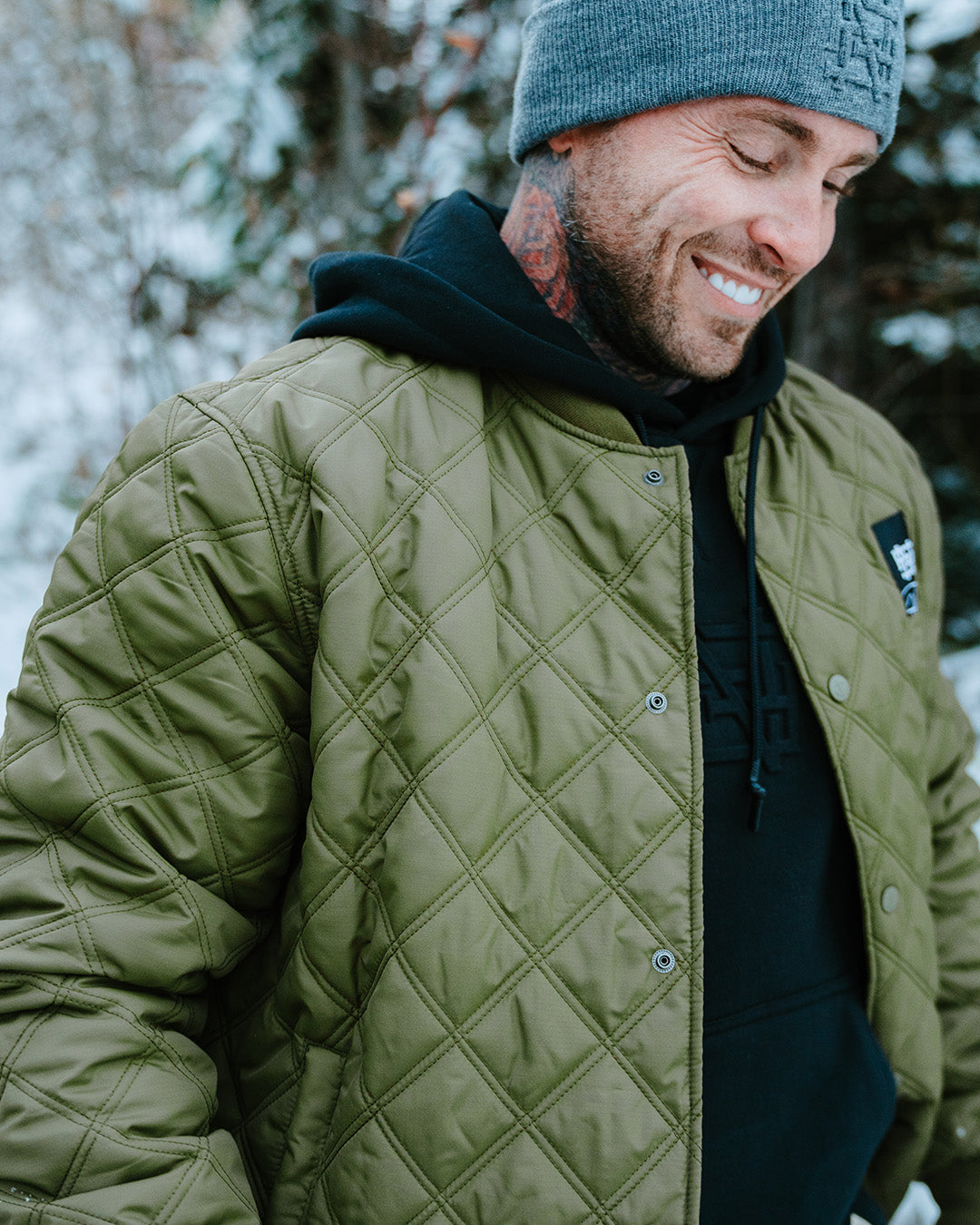 BOMBER JACKET - OLIVE