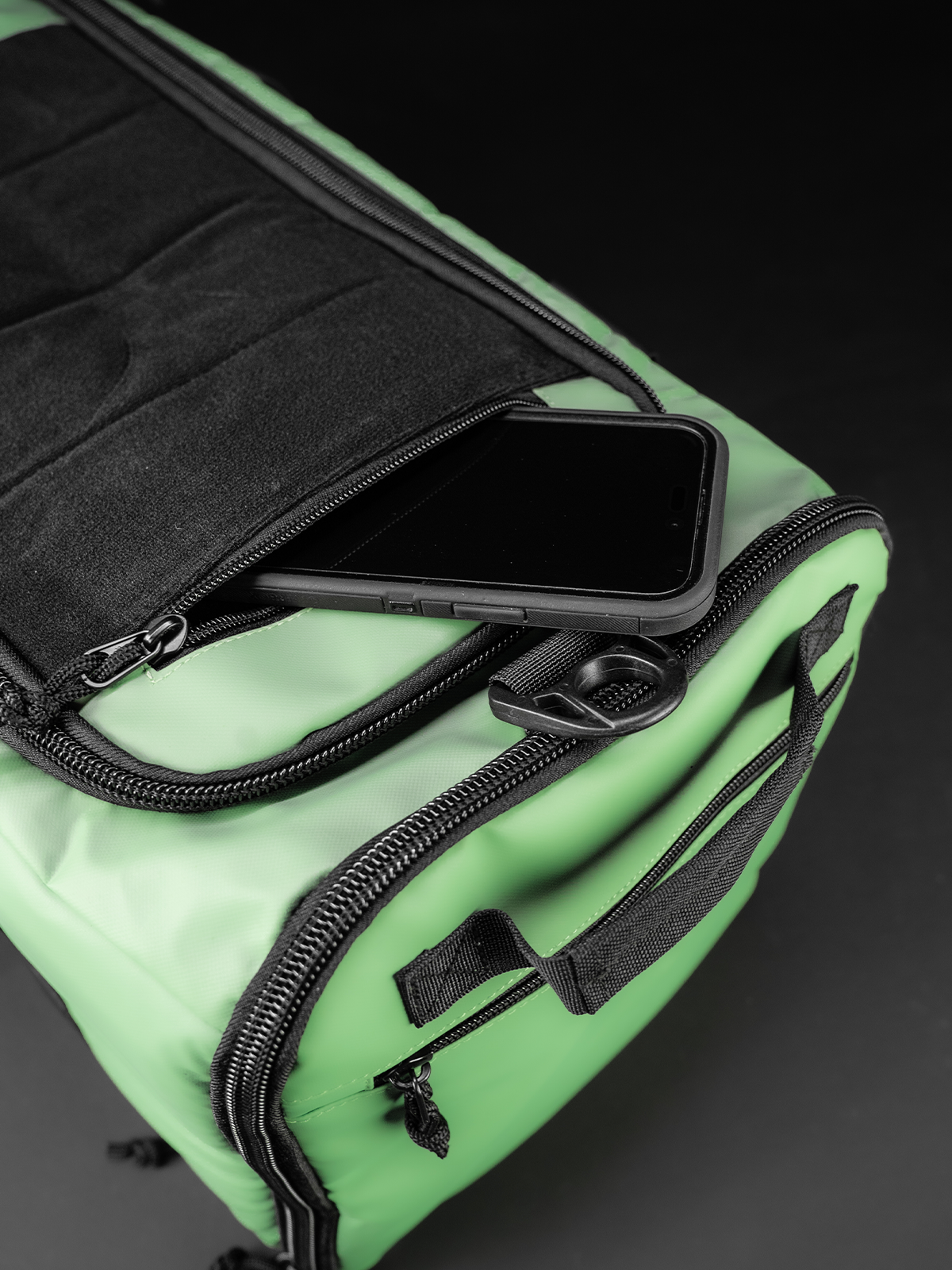 MOMENTUM DUFFLE BAG 44L - GREEN