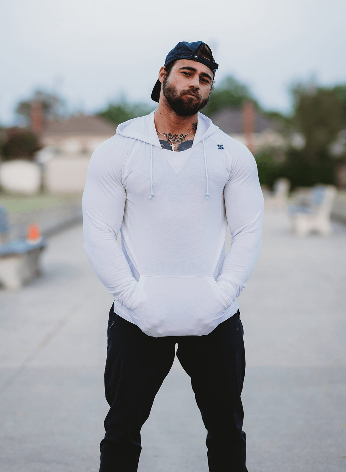 CORE PULLOVER- WHITE