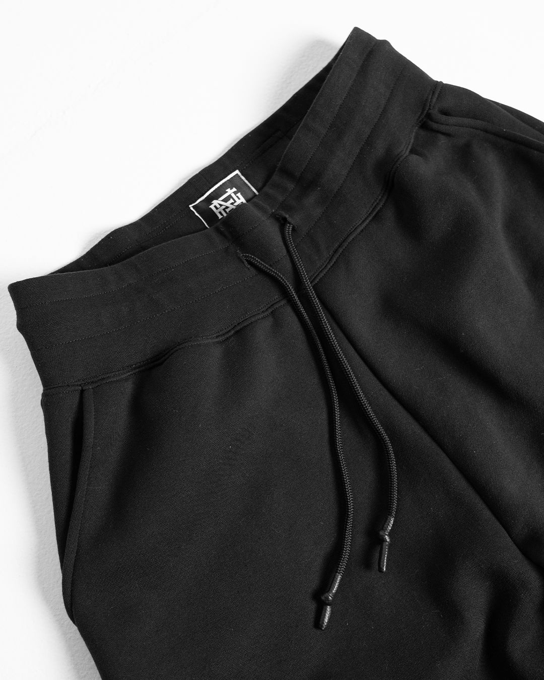 WOMENS OVERSIZED SWEATPANTS - BLACK