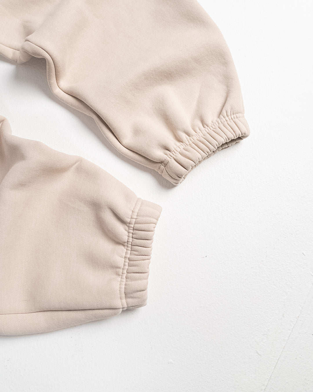 WOMENS OVERSIZED SWEATPANTS - TAN