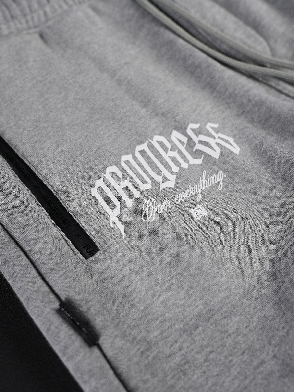 PROGRESS FITTED JOGGER- GREY