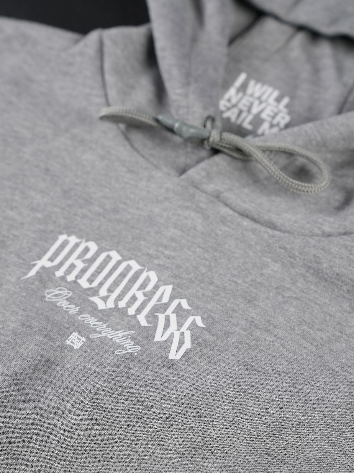 PROGRESS SLEEVELESS PULLOVER - GREY