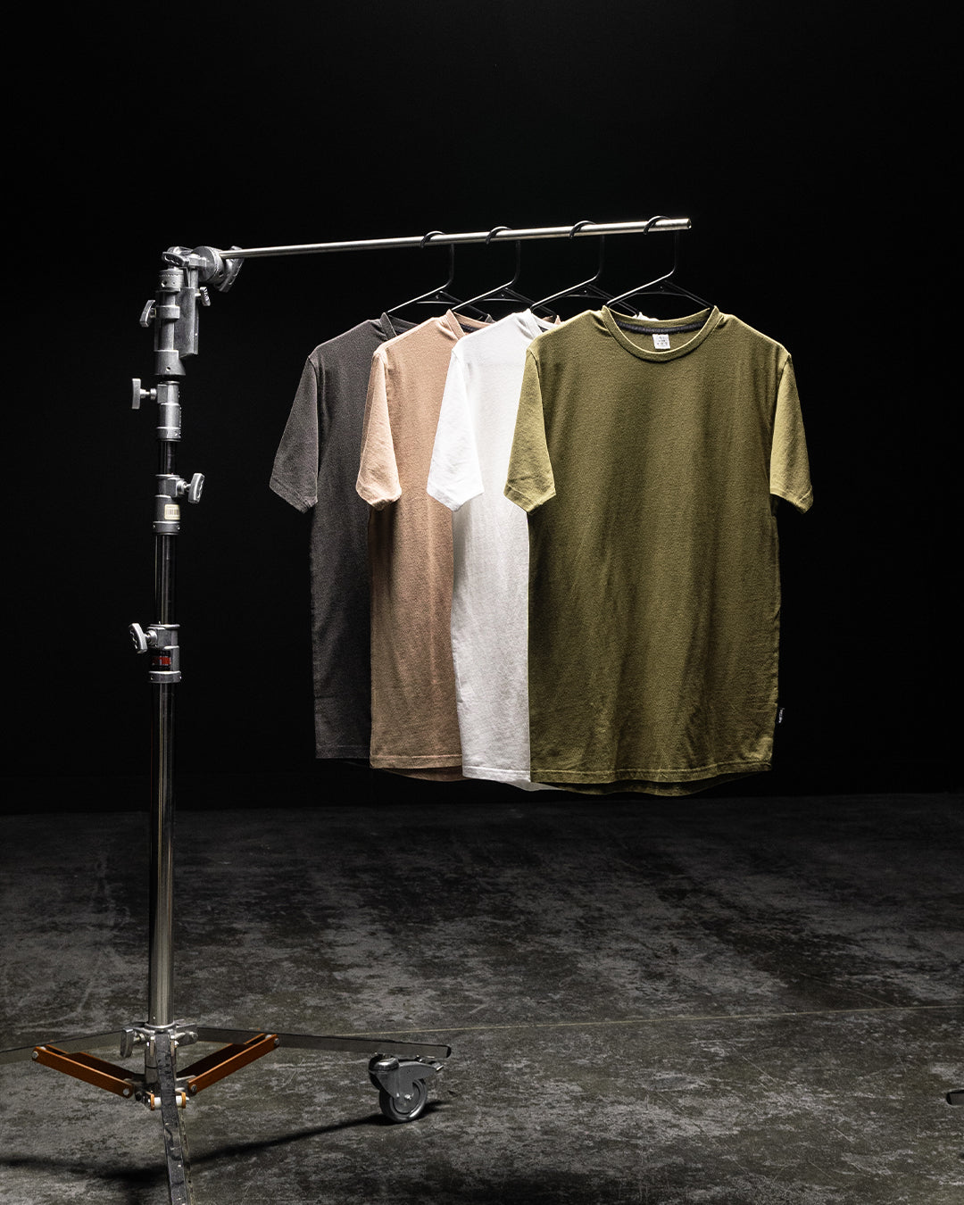PREMIUM TEE