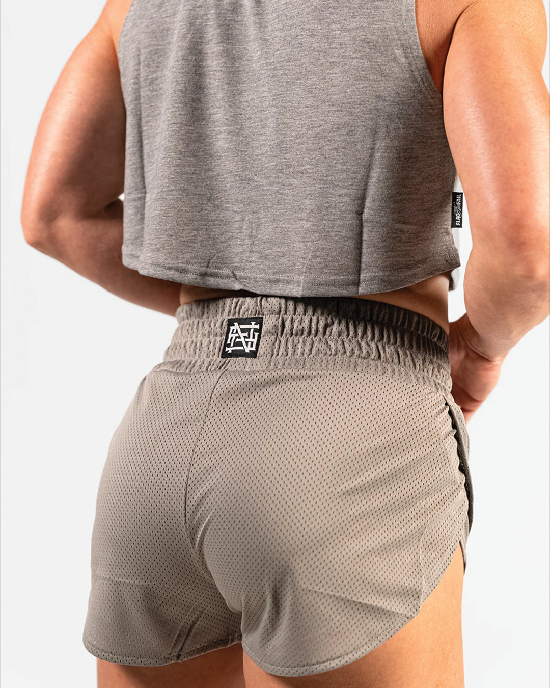 WOMENS MOMENTUM MESH SHORTS - GREY