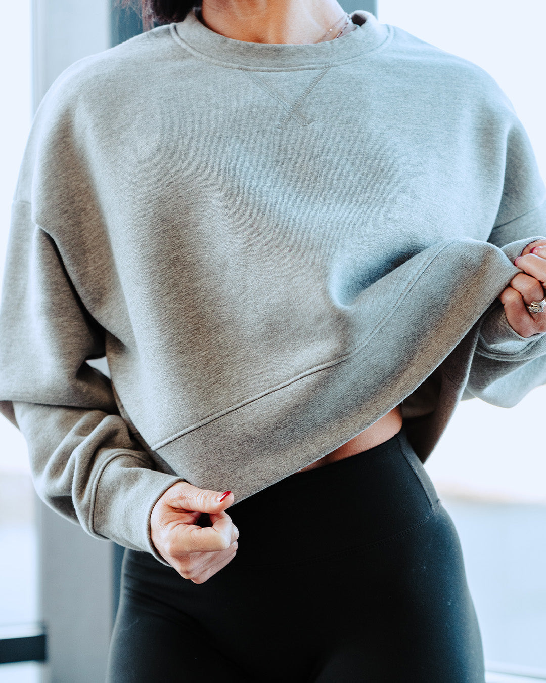 WOMENS OVERSIZED CROP CREWNECK - HEATHER GREY