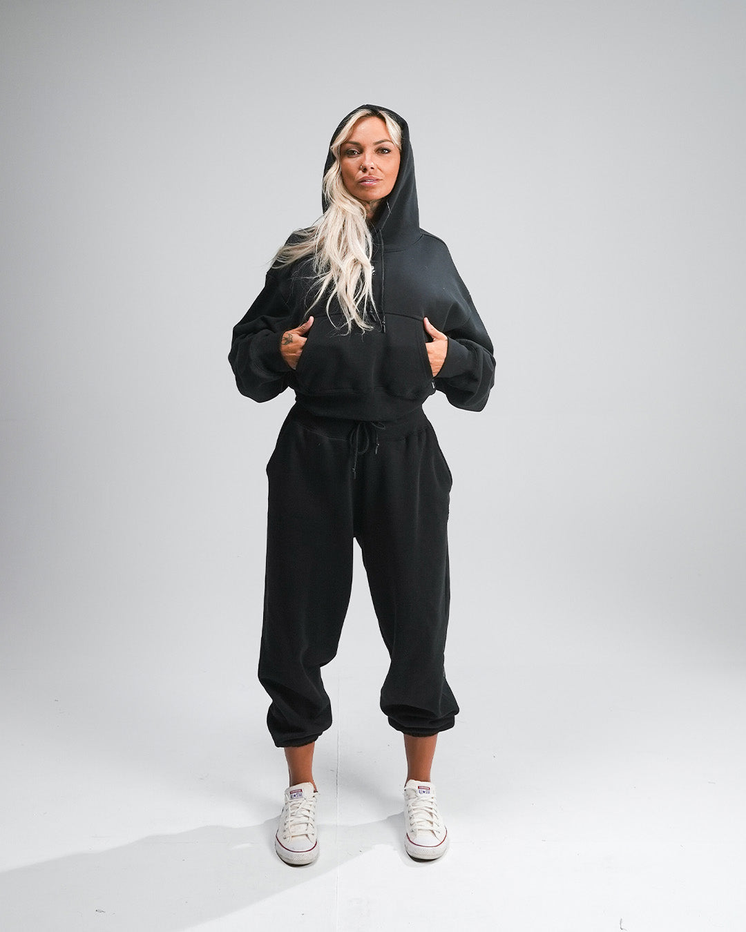 WOMENS OVERSIZED CROP HOODIE - BLACK