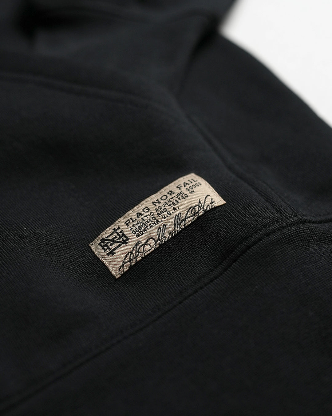 EMBOSSED PULLOVER-BLACK