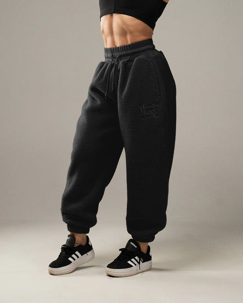 WOMENS OVERSIZED SWEATPANTS - BLACK SHERPA