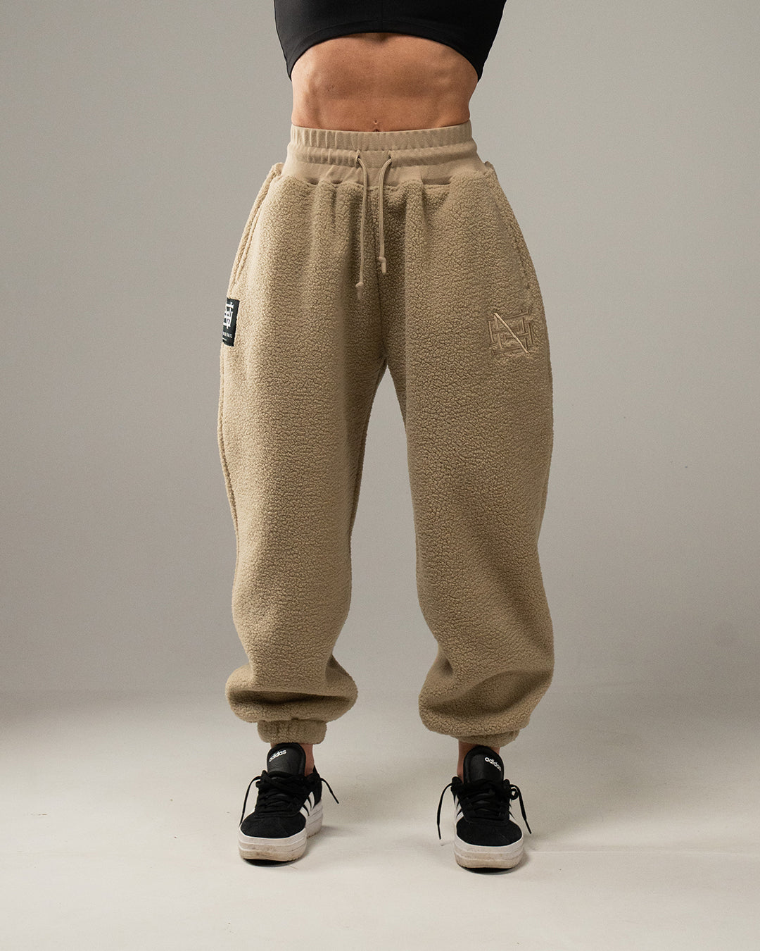 WOMENS OVERSIZED SWEATPANTS - SHERPA