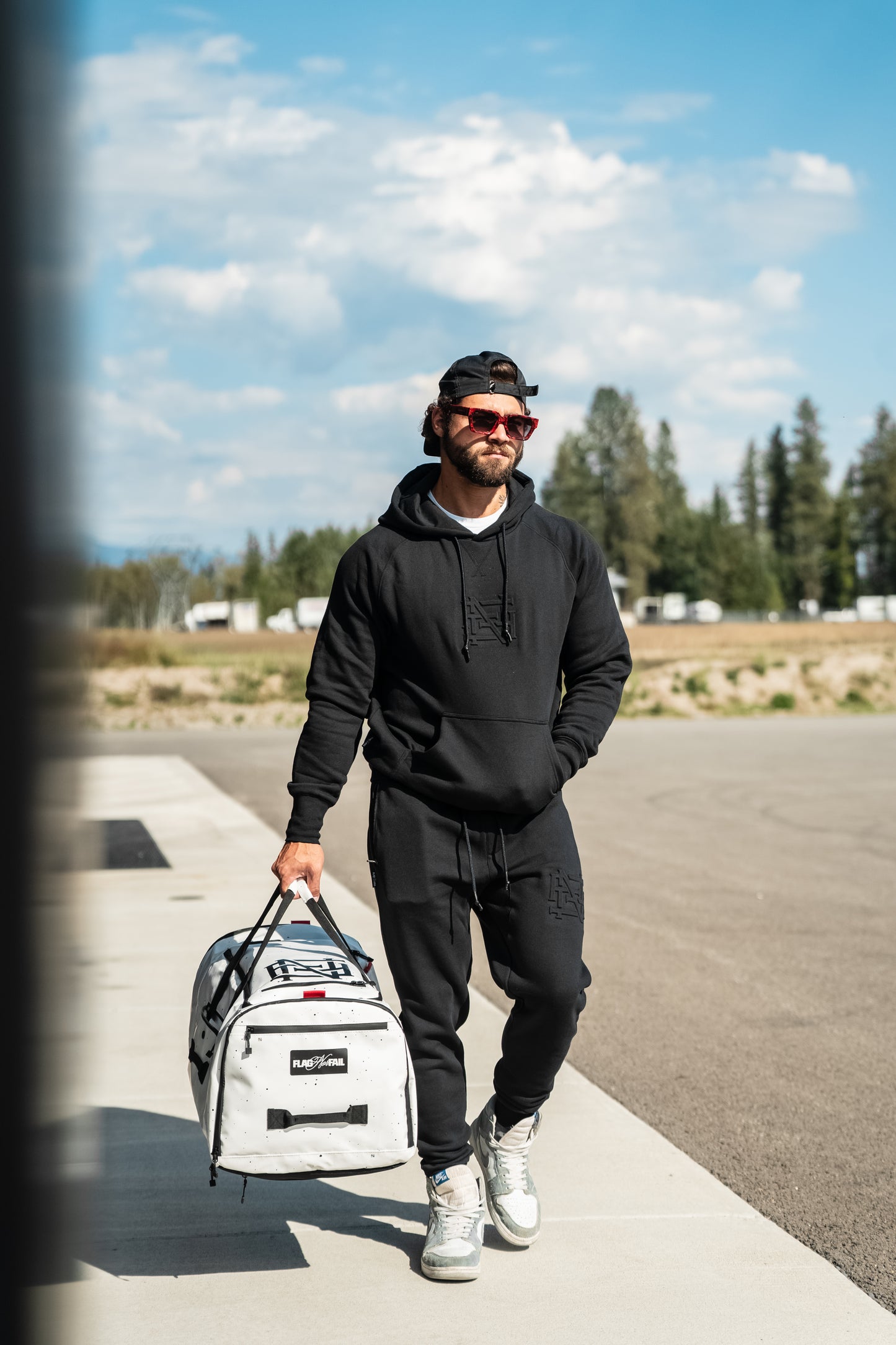 TOUR PACK DUFFLE - SNOWCAP