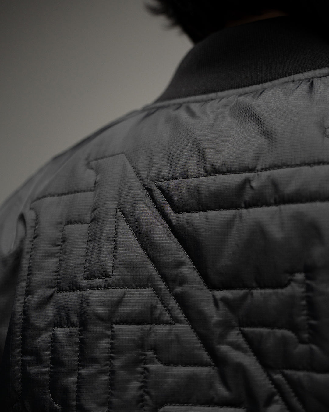 WOMEN'S BOMBER JACKET - BLACK