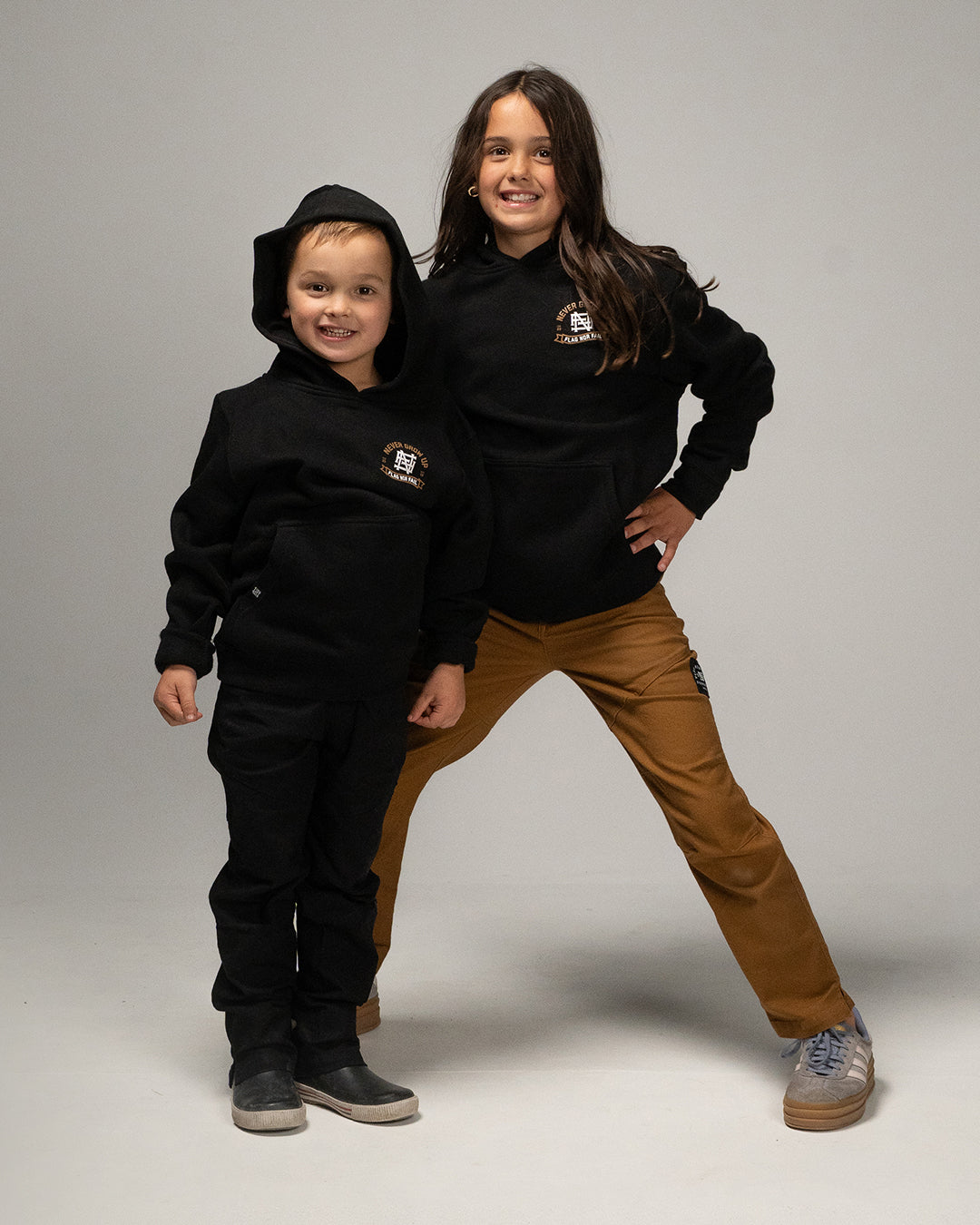 YOUTH NEVER GROW UP HOODIE - BLACK