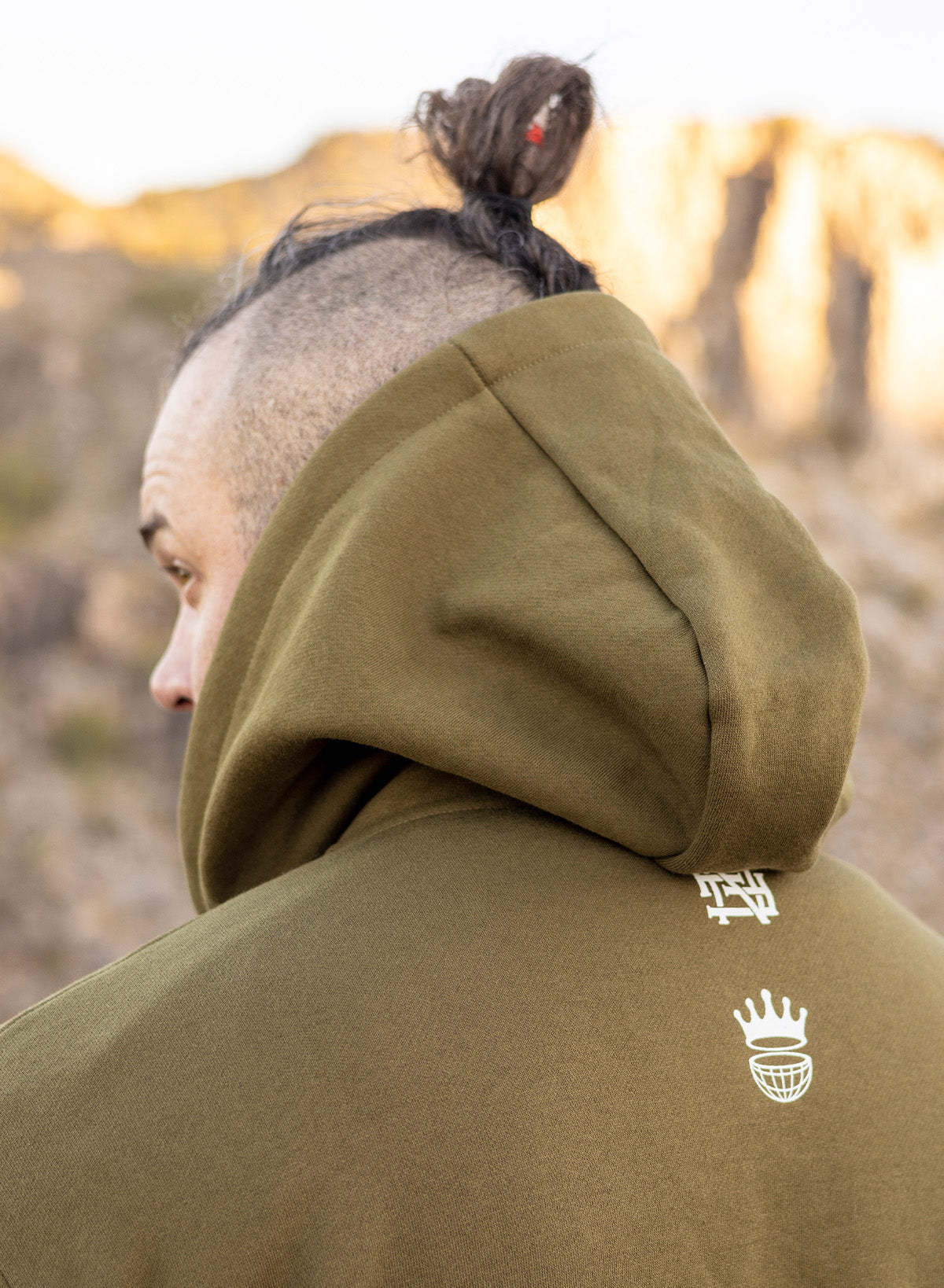 WORLD DOMINATION ZIP UP - OLIVE