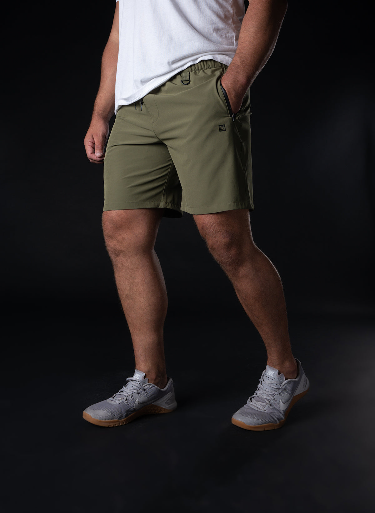 EVERYDAY SHORTS 7.5" - OLIVE